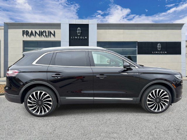 Used 2023 Lincoln Nautilus Black Label w/ Class II Trailer Tow Package AWD/4WD image 8