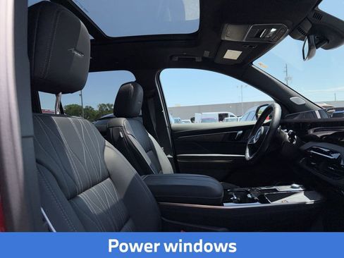 Used 2025 Buick Enclave Avenir w/ Trailering Package, 5000 lbs. image 23