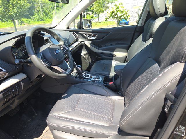 Used 2023 Subaru Forester Limited AWD/4WD image 17