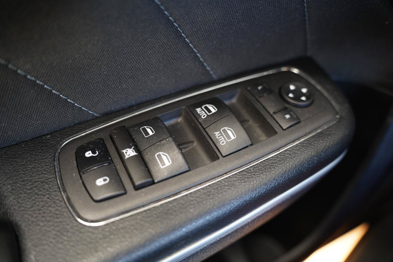Used 2018 Dodge Charger R/T RWD image 25