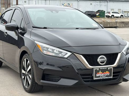 Used 2022 Nissan Versa SR w/ Convenience Package FWD image 7