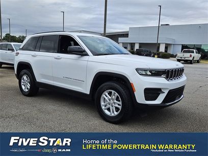 New 2025 Jeep Grand Cherokee Laredo w/ Luxury Tech Group I