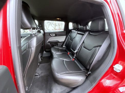 Used 2025 Jeep Compass Limited AWD/4WD image 20