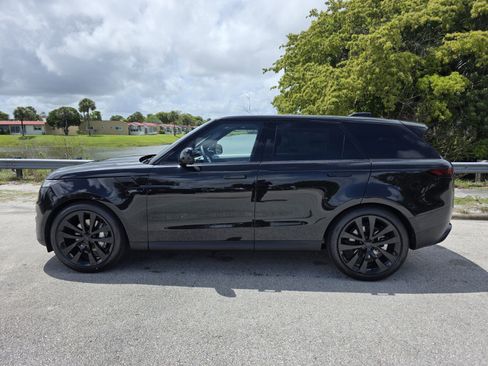 New 2026 Land Rover Range Rover Sport SE AWD/4WD image 7
