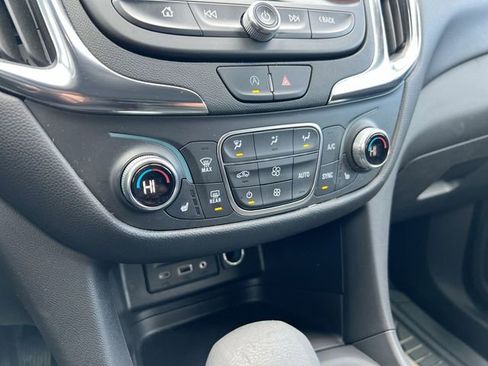 Used 2024 Chevrolet Equinox LT AWD/4WD image 11