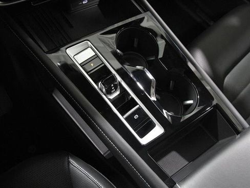 Certified 2025 Volkswagen Atlas Cross Sport SEL R-Line image 16