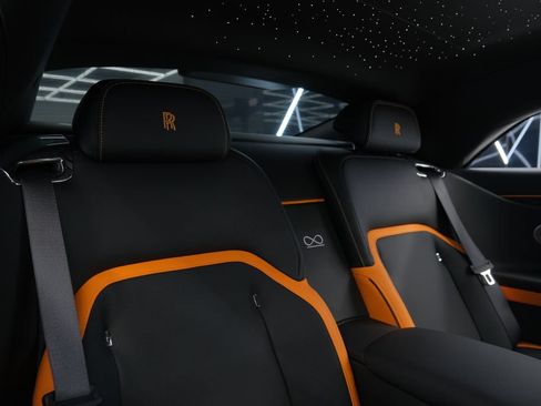Used 2025 Rolls-Royce Spectre Black Badge w/ Spectre Enhancement Package AWD/4WD image 26
