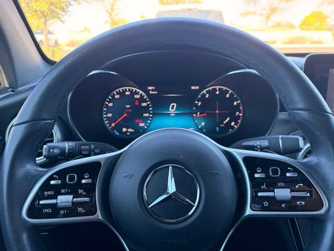 Used 2022 Mercedes-Benz GLC 300 image 30