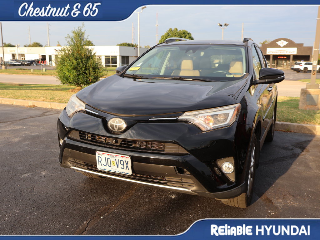 Used 2016 Toyota RAV4 Limited AWD/4WD image 10