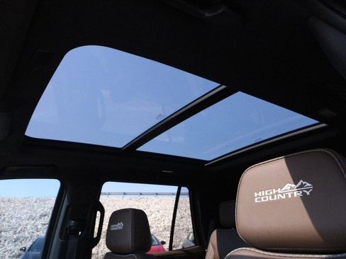 Used 2023 Chevrolet Tahoe High Country w/ Premium Package 2 image 10