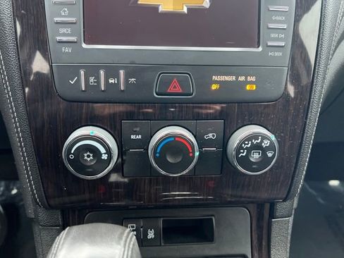 Used 2017 Chevrolet Traverse LT image 15