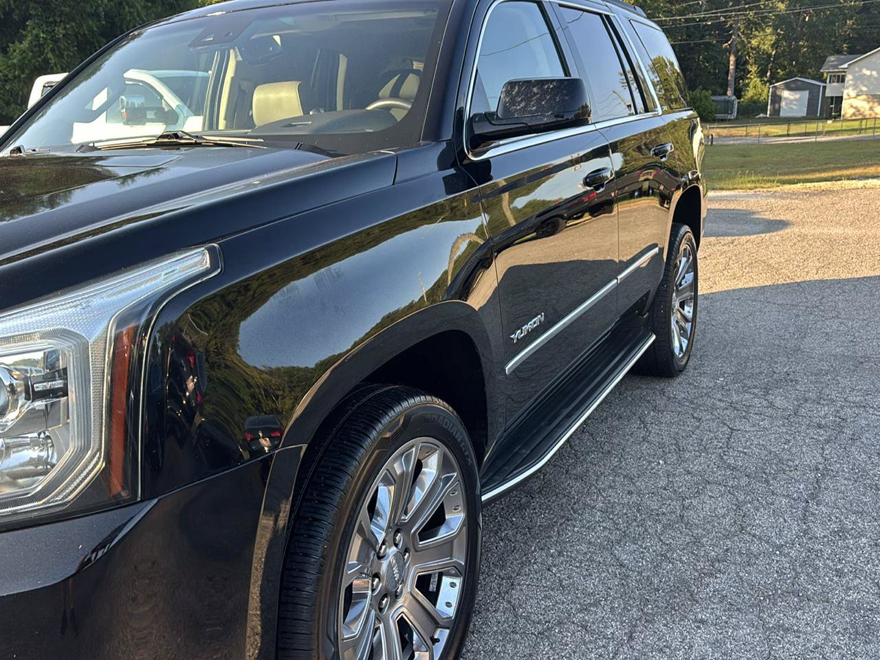 Used 2016 GMC Yukon SLT AWD/4WD image 8