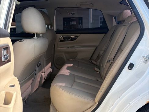 Used 2014 Nissan Altima 2.5 SL w/ Technology Package FWD image 10