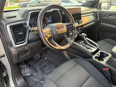 Used 2024 GMC Canyon Elevation w/ Convenience Package AWD/4WD image 13