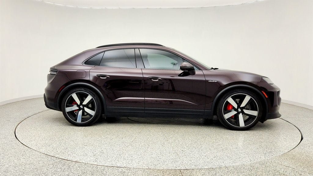 Used 2025 Porsche Macan 4S Electric w/ Premium Package AWD/4WD image 4