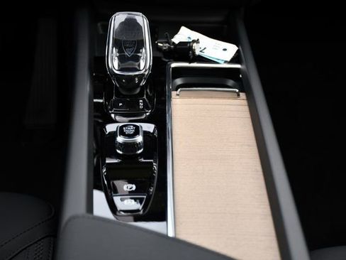 New 2026 Volvo XC60 T8 Plus w/ Protection Package Premier AWD/4WD image 26