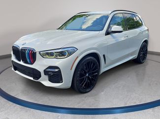 Used 2022 BMW X5 xDrive40i w/ M Sport Package AWD/4WD video 1