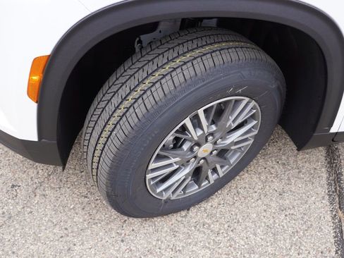 New 2026 Chevrolet Traverse LT w/ Driver Confidence Package image 9