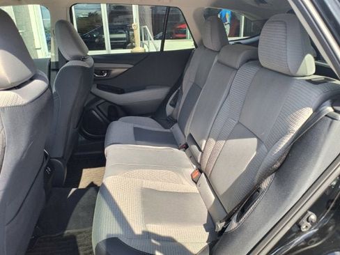 Used 2025 Subaru Outback Premium AWD/4WD image 33