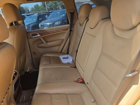 Used 2009 Porsche Cayenne AWD/4WD image 21