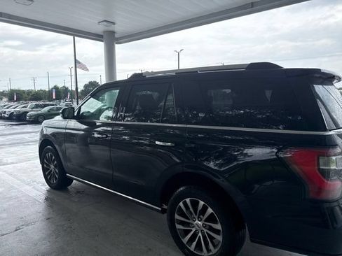 Used 2018 Ford Expedition Limited w/ Equipment Group 301A AWD/4WD image 3
