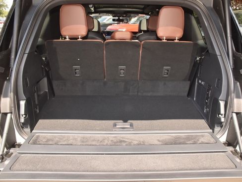 New 2025 Lincoln Navigator Reserve image 41