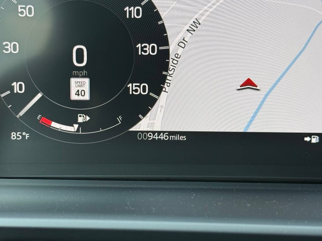 Certified 2025 Land Rover Discovery Dynamic SE AWD/4WD image 33