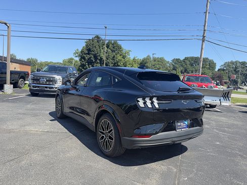 Used 2025 Ford Mustang Mach-E Premium AWD/4WD image 4