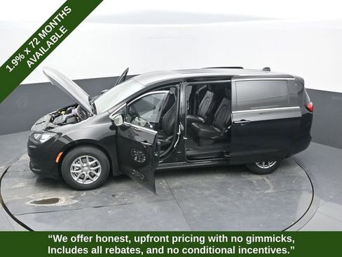 New 2026 Chrysler Voyager LX image 71