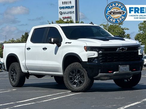 Used 2024 Chevrolet Silverado 1500 ZR2 w/ Technology Package AWD/4WD image 1