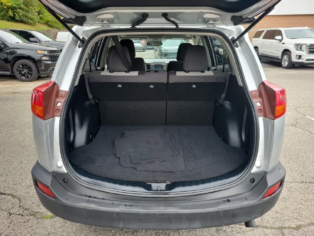 Used 2013 Toyota RAV4 XLE AWD/4WD image 6