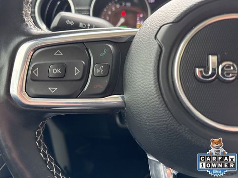 Used 2022 Jeep Wrangler Unlimited Sahara w/ Cold Weather Group image 16