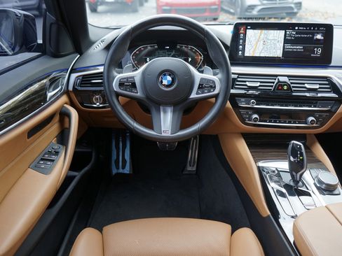 Used 2023 BMW 540i w/ M Sport Package image 15
