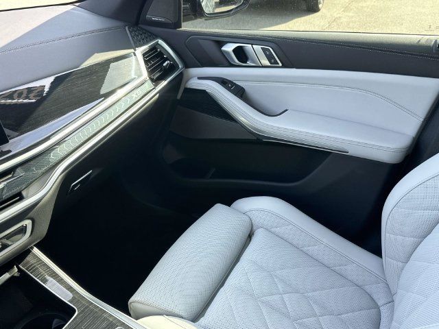 Certified 2025 BMW X5 xDrive40i w/ M Sport Package AWD/4WD image 39