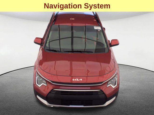 Used 2025 Kia Niro EX FWD image 4