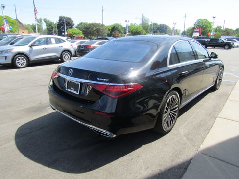 Used 2024 Mercedes-Benz S 580 4MATIC Sedan image 5