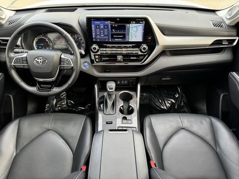 Used 2022 Toyota Highlander Platinum image 13