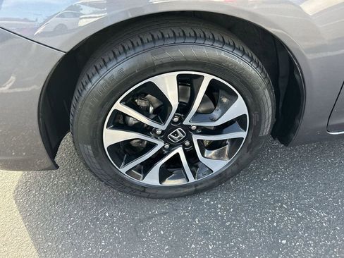 Used 2015 Honda Civic EX image 10
