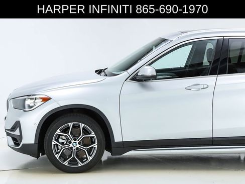 Used 2021 BMW X1 xDrive28i w/ Convenience Package AWD/4WD image 3