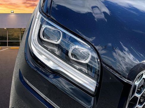 Used 2022 Lincoln Navigator L Reserve AWD/4WD image 30