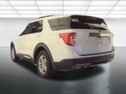Used 2023 Ford Explorer XLT w/ Equipment Group 202A image 11
