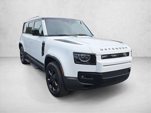 Used 2026 Land Rover Defender 110 S AWD/4WD image 3