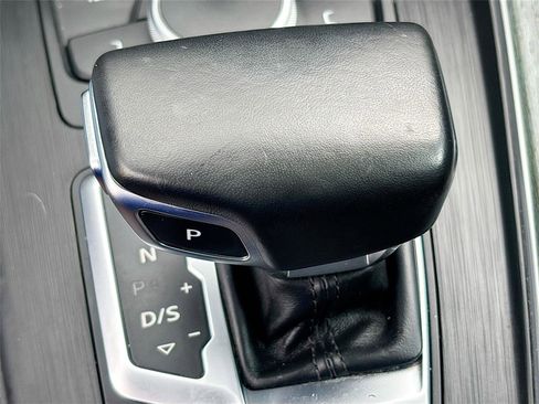 Used 2018 Audi A4 2.0T Ultra Premium w/ Convenience Package image 18