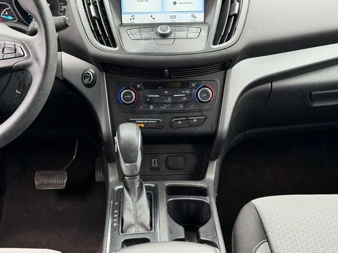 Used 2019 Ford Escape SE image 15