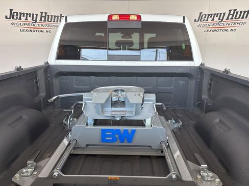 Used 2024 RAM 2500 Tradesman w/ Chrome Appearance Group image 22