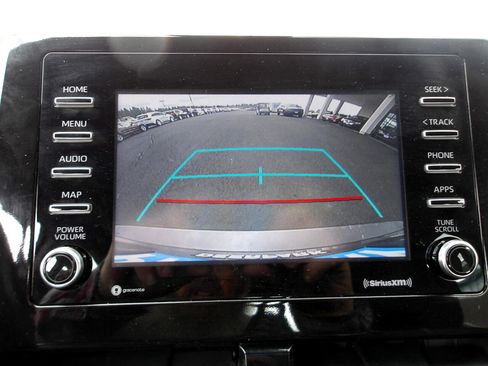 Used 2023 Toyota Camry SE image 18