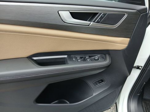 New 2026 Volkswagen Atlas Cross Sport SE image 11