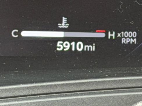 Certified 2025 Toyota Grand Highlander AWD image 31
