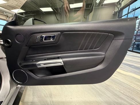 Used 2015 Ford Mustang GT Premium w/ Equipment Group 401A RWD image 37