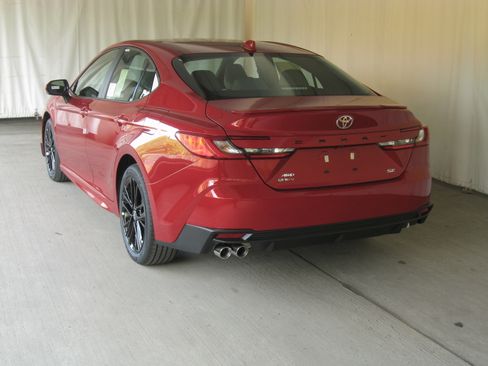 New 2026 Toyota Camry SE image 6